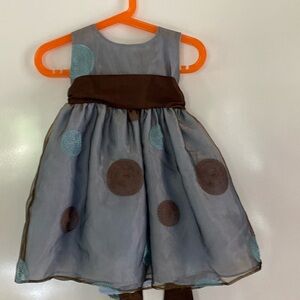 LITTLE GIRL DRESS BY SWEET KIDS .